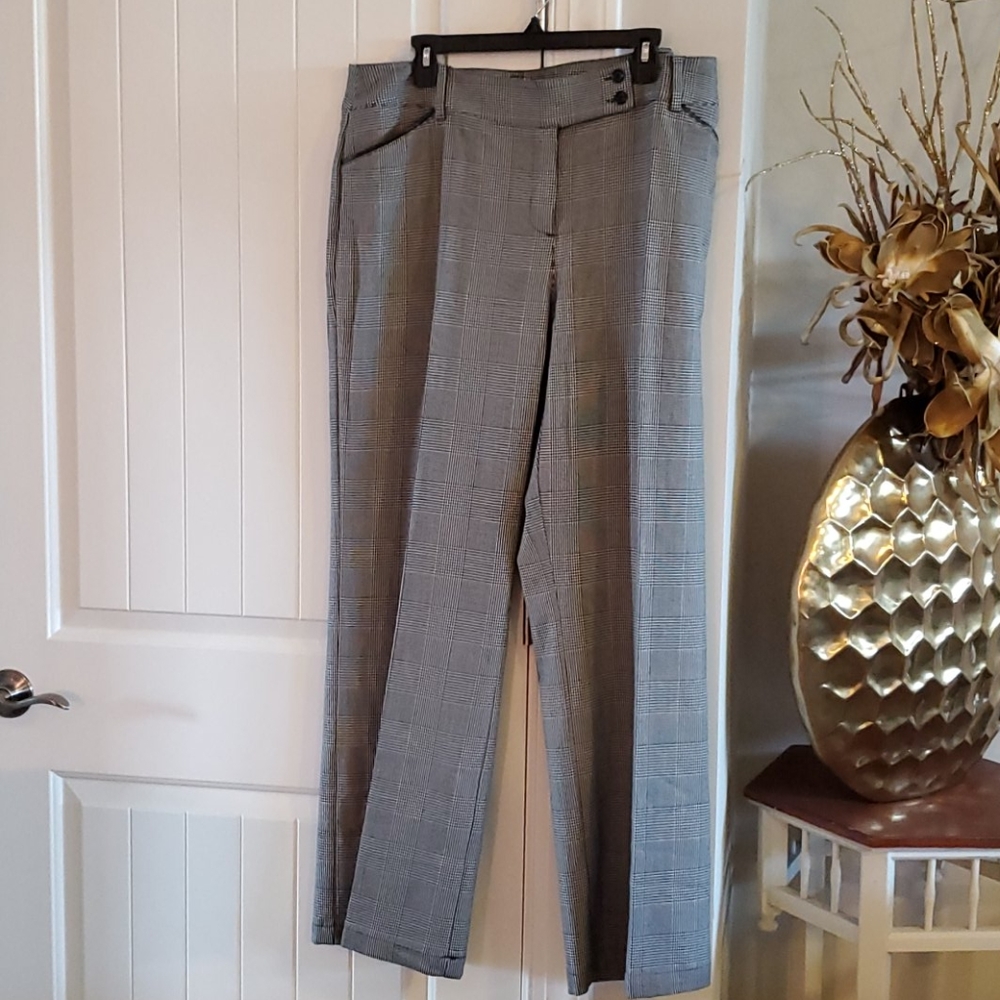 Pants - Picture 2 of 4